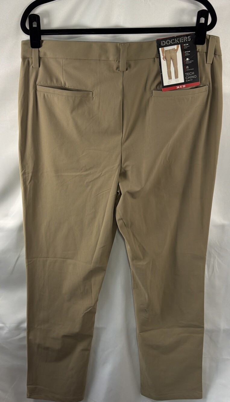 Dockers Men's Tech Chino Pants Size 34 x 32 Khaki Golf Work Pants Tan Soft